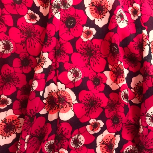 ❤️ NWT Fuchsia Floral Skirt - Picture 3 of 7